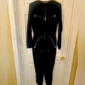 Black jumper full zip down.